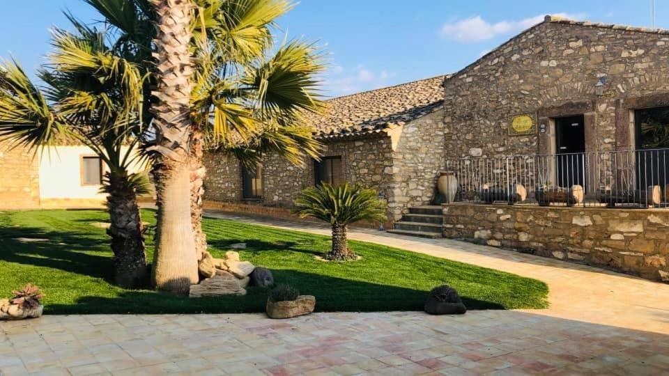 Agriturismo Russa Belladonna كالتاجيروني المظهر الخارجي الصورة